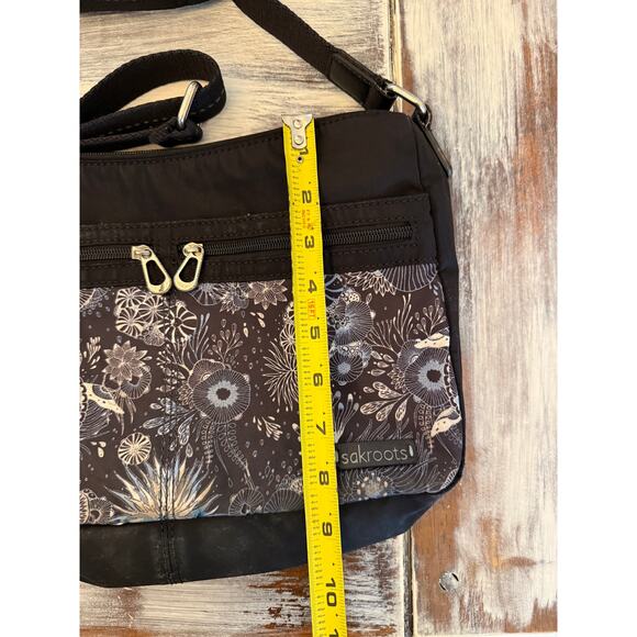 The Sak New Adventure Hobo Bag Sakroots Turtle Design - Picture 6 of 6